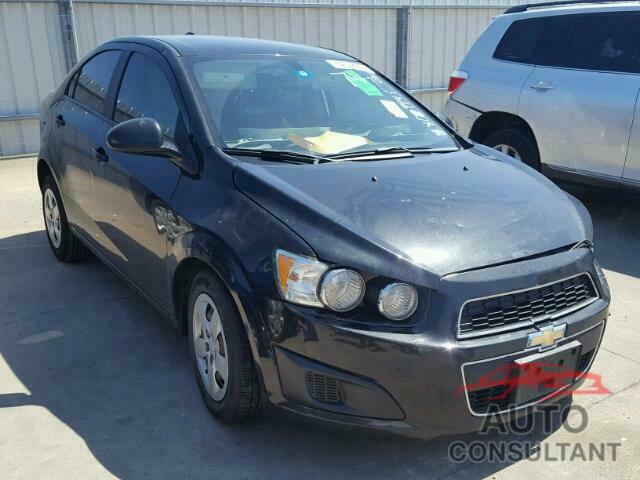 CHEVROLET SONIC 2015 - 1G1JA5SH7F4138095