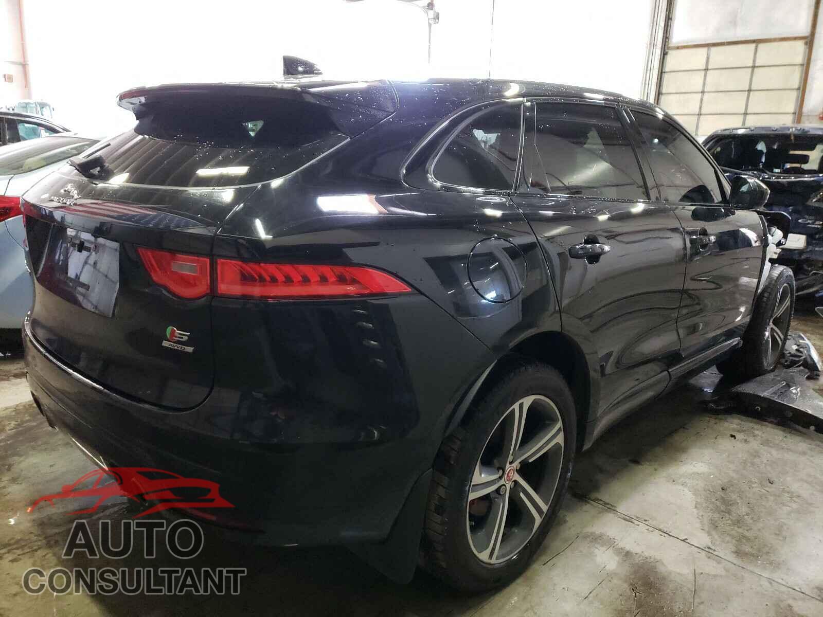 JAGUAR F-PACE 2017 - SADCM2BVXHA077667