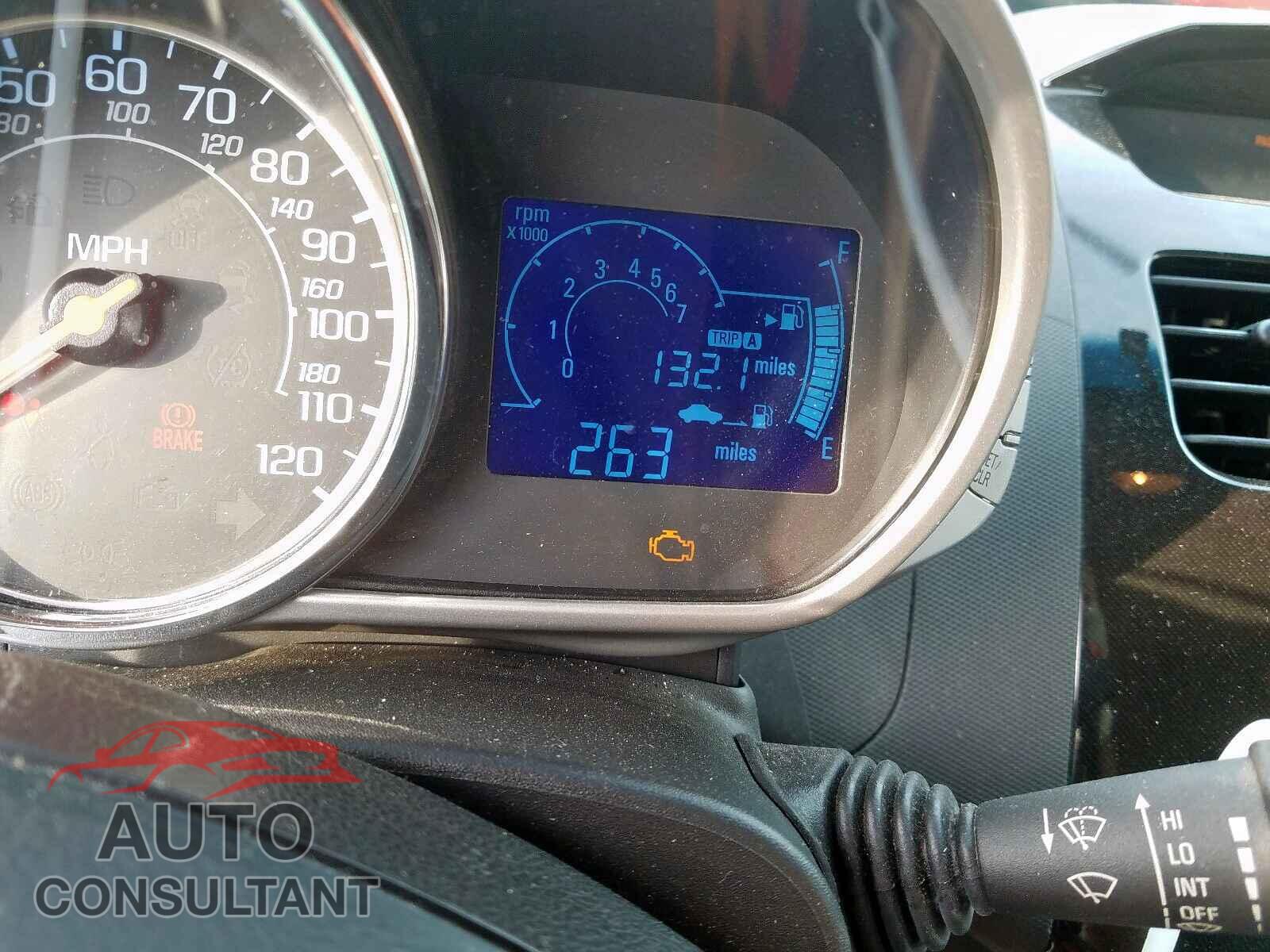 CHEVROLET SPARK 2015 - 2T2ZZMCA0HC074699