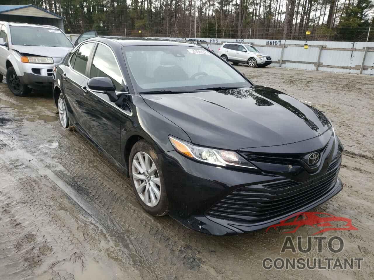TOYOTA CAMRY 2018 - 4T1B11HK1JU111440