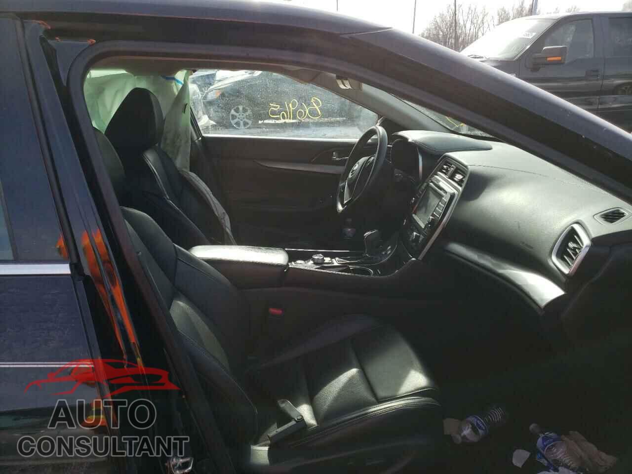NISSAN MAXIMA 2017 - 1N4AA6AP3HC449169