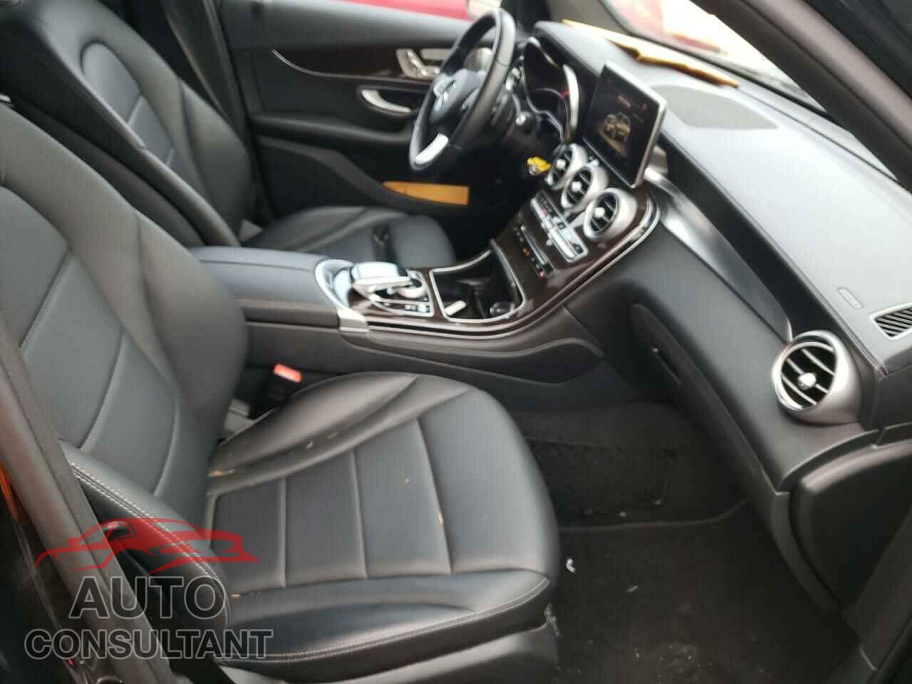 MERCEDES-BENZ GLC-CLASS 2017 - WDC0G4KB1HF149683