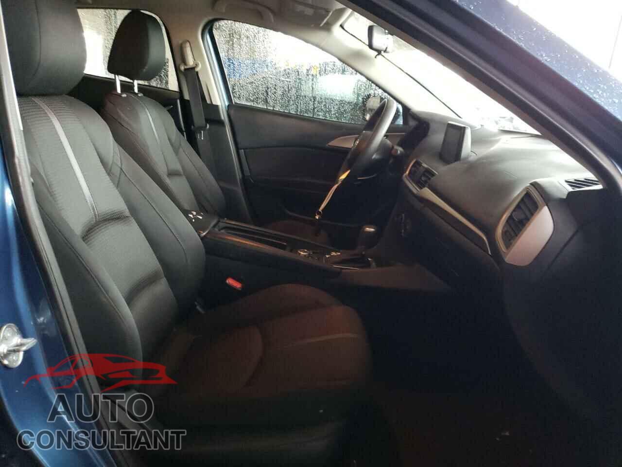 MAZDA 3 2017 - 3MZBN1U70HM106087
