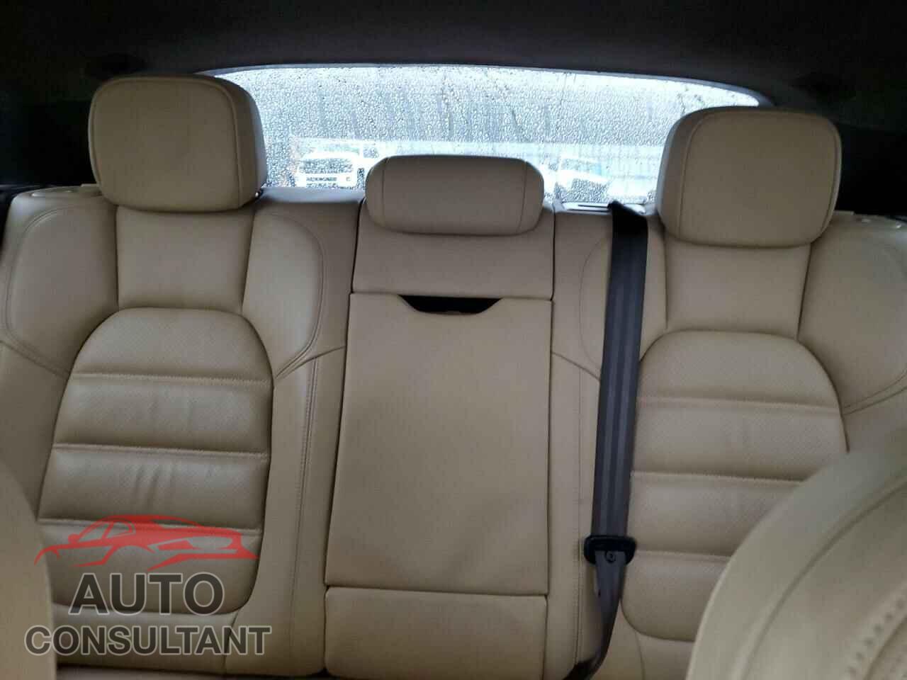 PORSCHE MACAN 2016 - WP1AF2A58GLB93921
