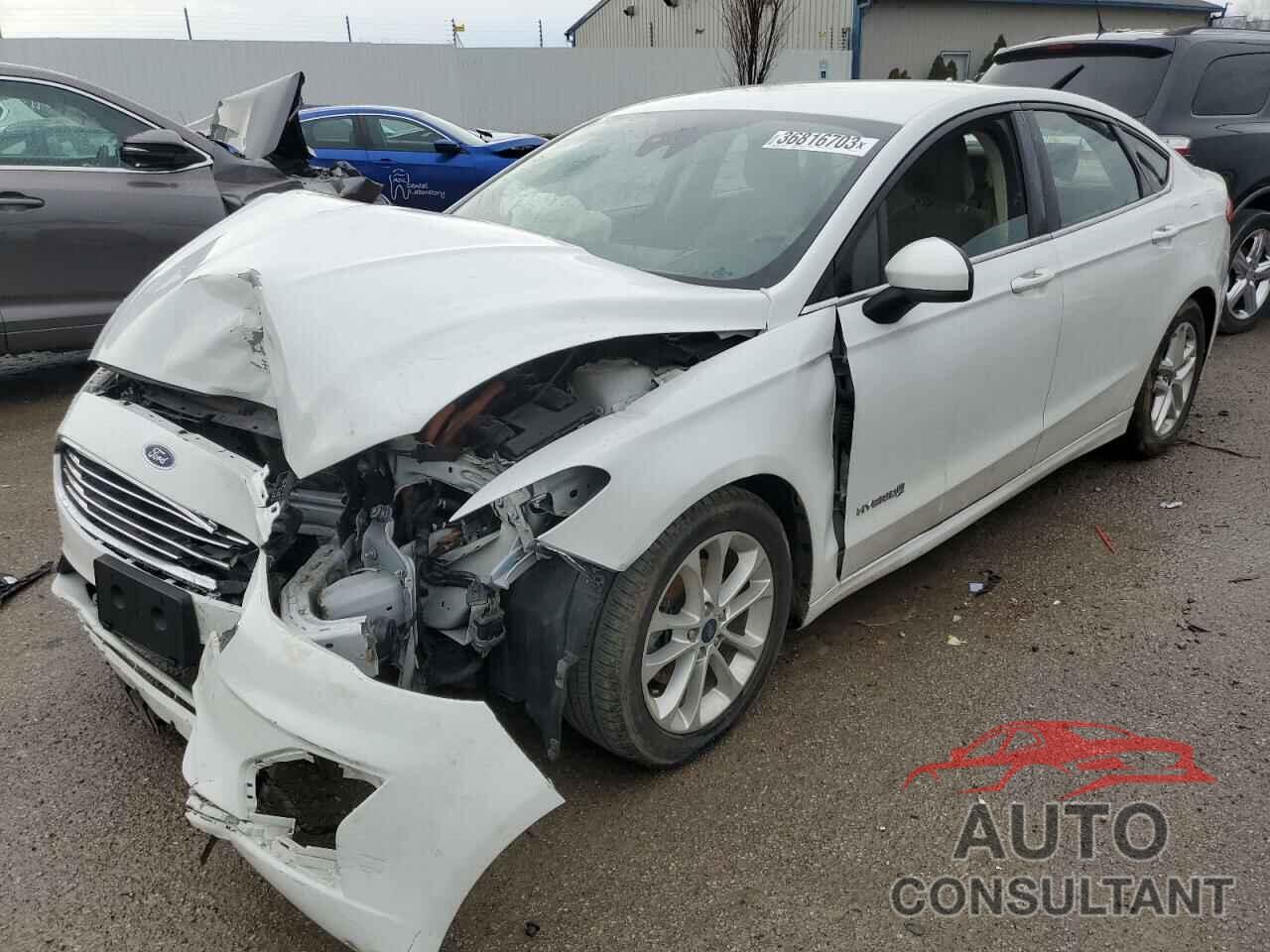 FORD FUSION 2019 - 3FA6P0LUXKR221733