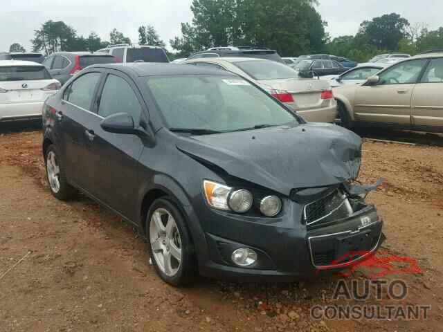 CHEVROLET SONIC 2015 - 1G1JE5SB1F4109269