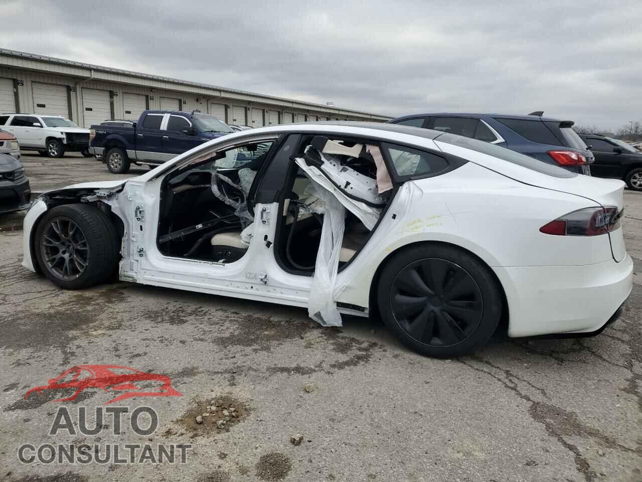 TESLA MODEL S 2021 - 5YJSA1E56MF440408