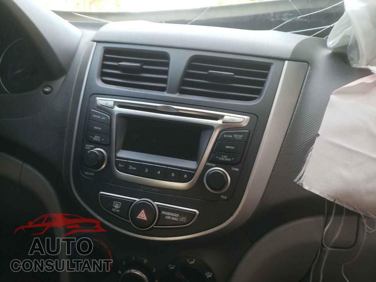 HYUNDAI ACCENT 2017 - KMHCT4AE5HU247245