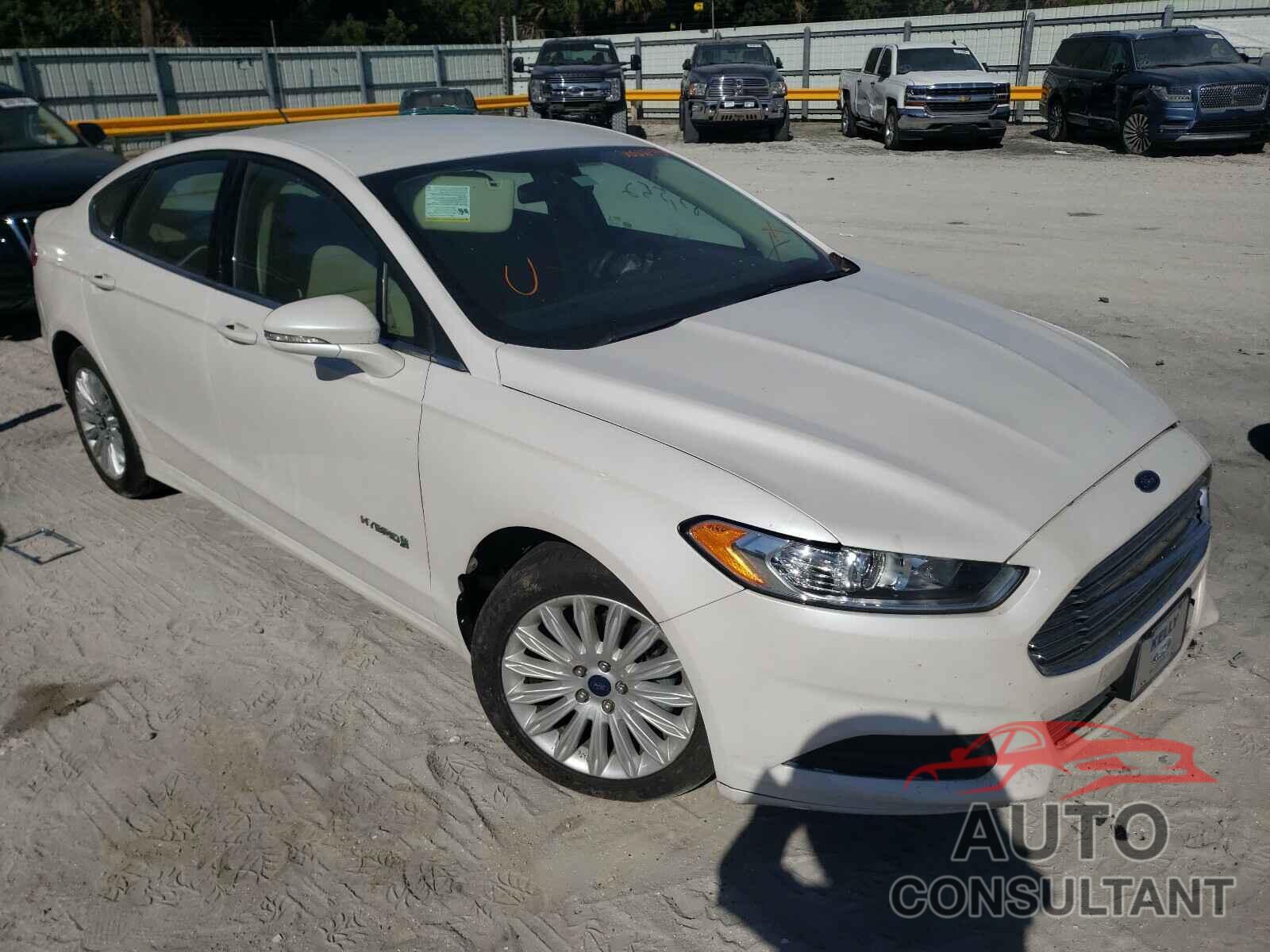 FORD FUSION 2016 - 3FA6P0LU1GR352217