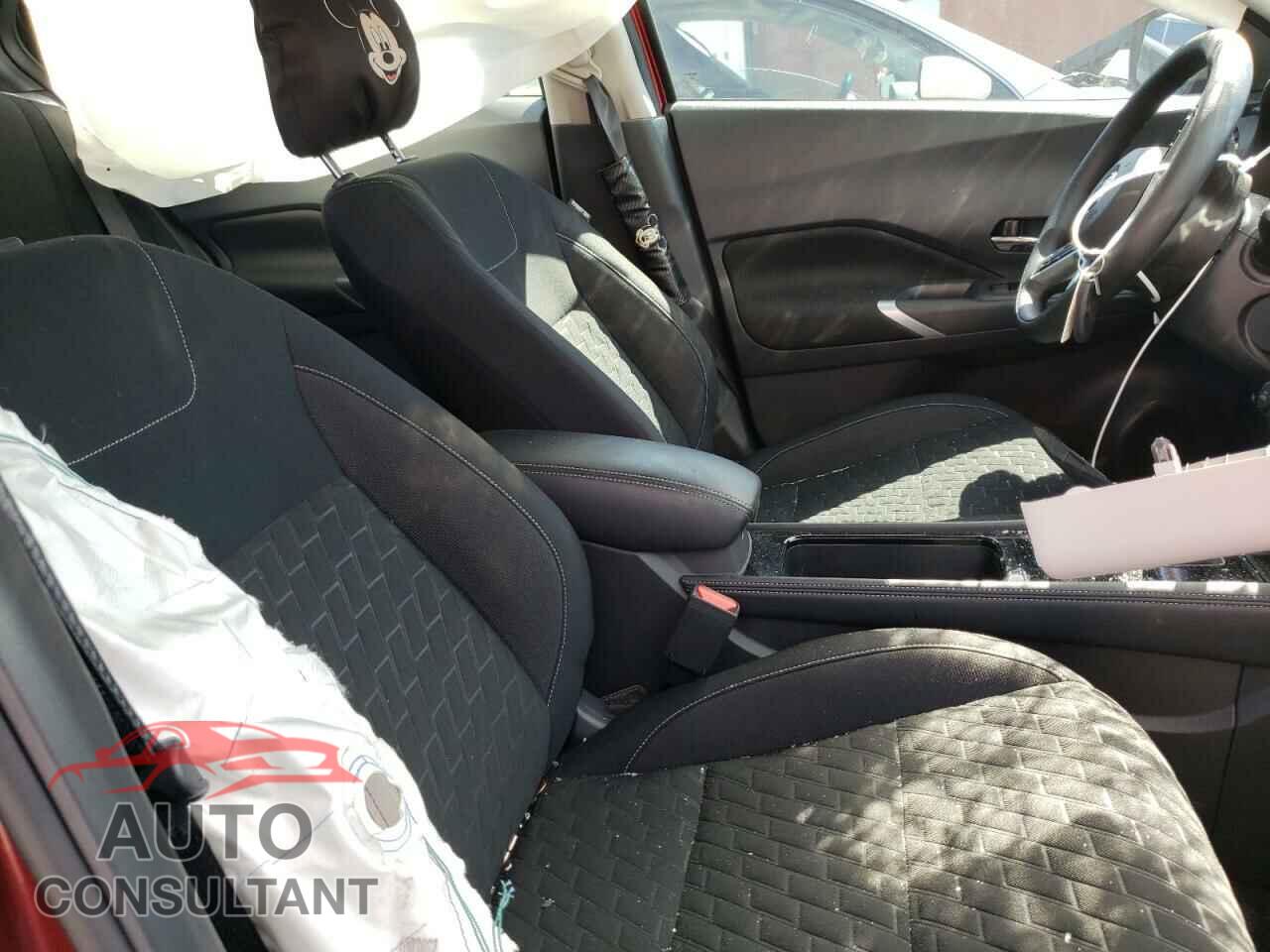 NISSAN KICKS 2021 - 3N1CP5CVXML542571