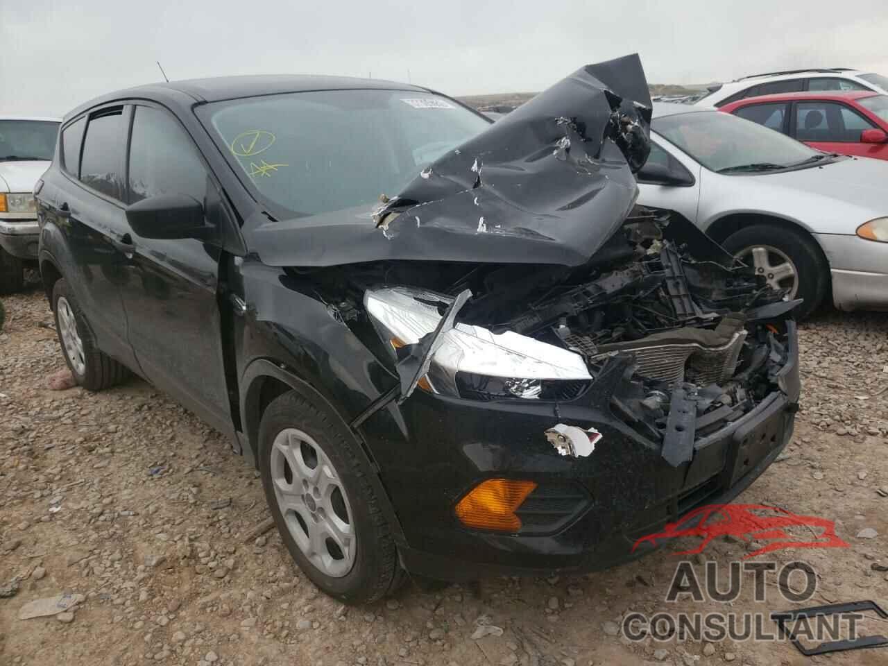 FORD ESCAPE 2017 - 1FMCU0F76HUD59066