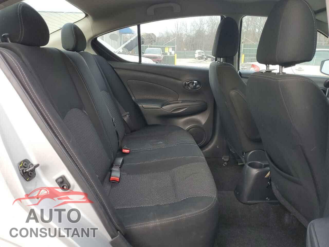 NISSAN VERSA 2019 - 3N1CN7AP3KL880669