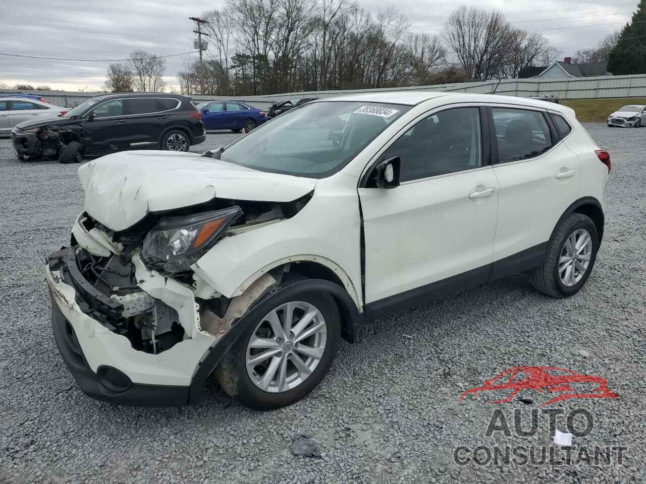 NISSAN ROGUE 2017 - JN1BJ1CP6HW012136