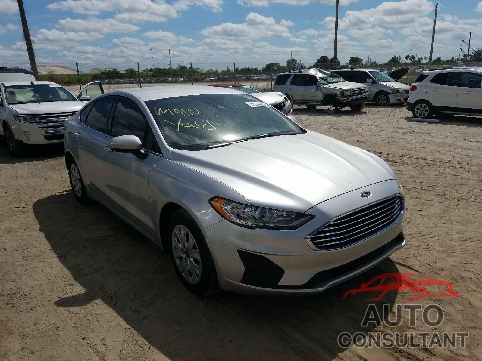 FORD FUSION 2019 - 3FA6P0G71KR162530