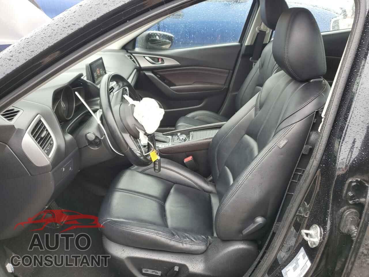 MAZDA 3 2017 - 3MZBN1V71HM146550