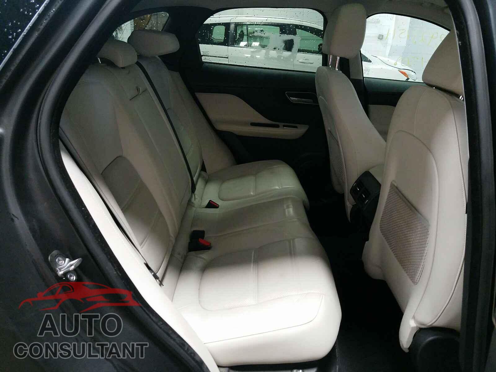 JAGUAR F-PACE 2017 - SADCK2BV2HA082061