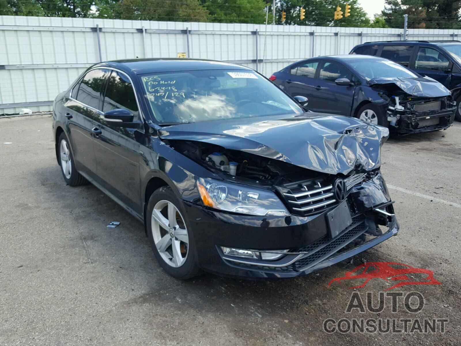 VOLKSWAGEN PASSAT 2015 - 1VWAT7A31FC114641