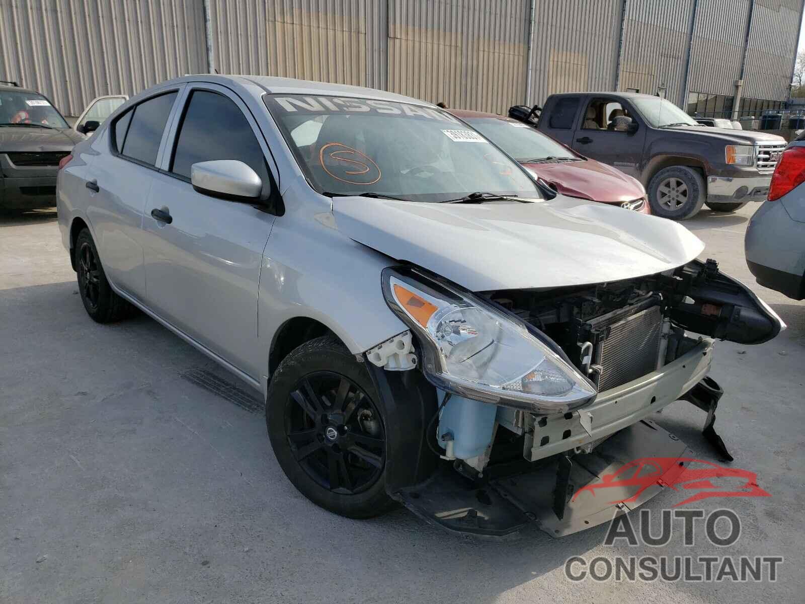 NISSAN VERSA 2019 - 3N1CN7AP4KL814888