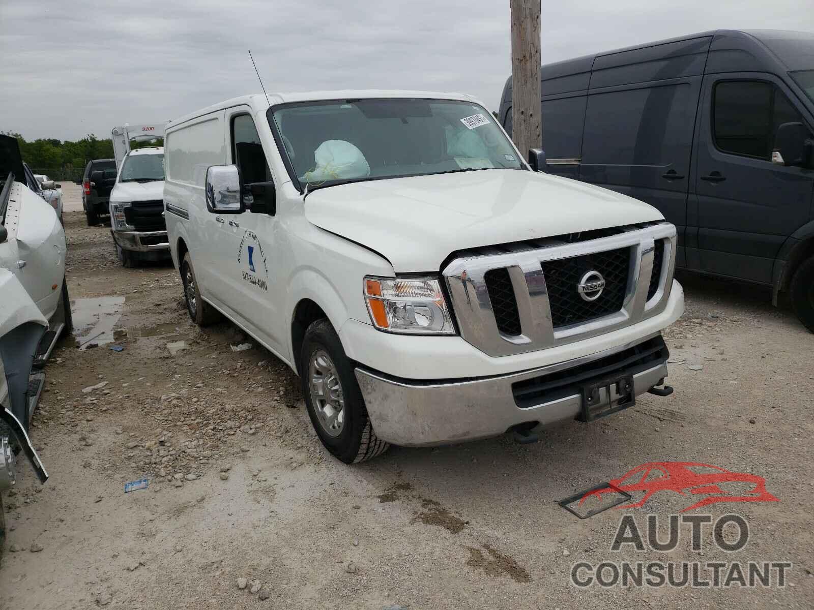 NISSAN NV 2017 - 1N6AF0KY5HN810953