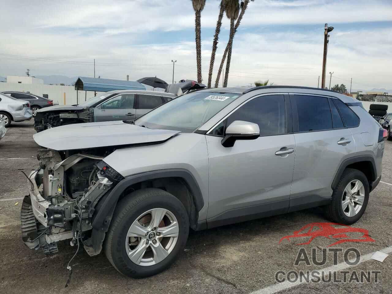 TOYOTA RAV4 2019 - 2T3W1RFV3KW016674