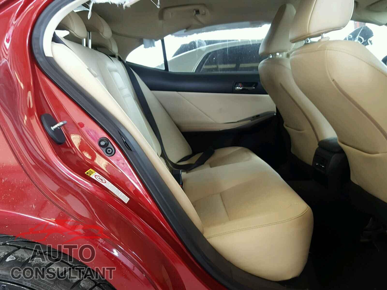 LEXUS IS250 2015 - JTHBF1D21F5048402
