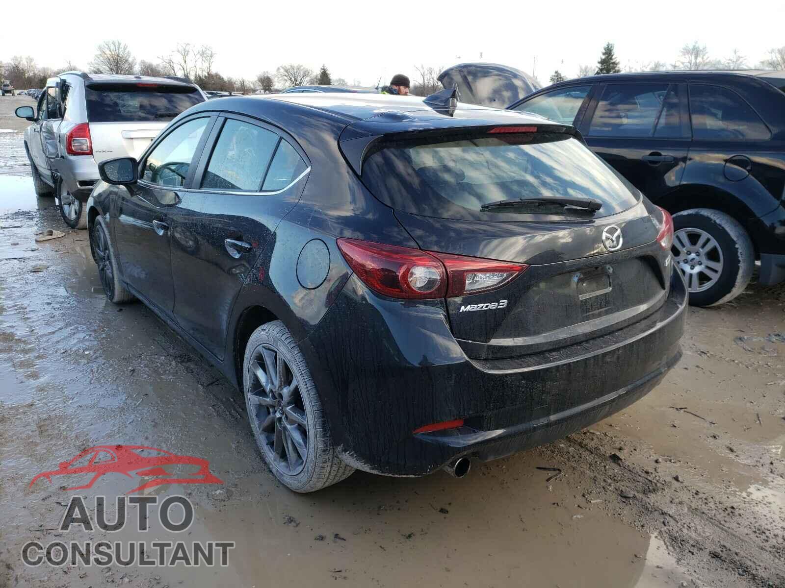MAZDA 3 2018 - 2T3BFREV0GW436210