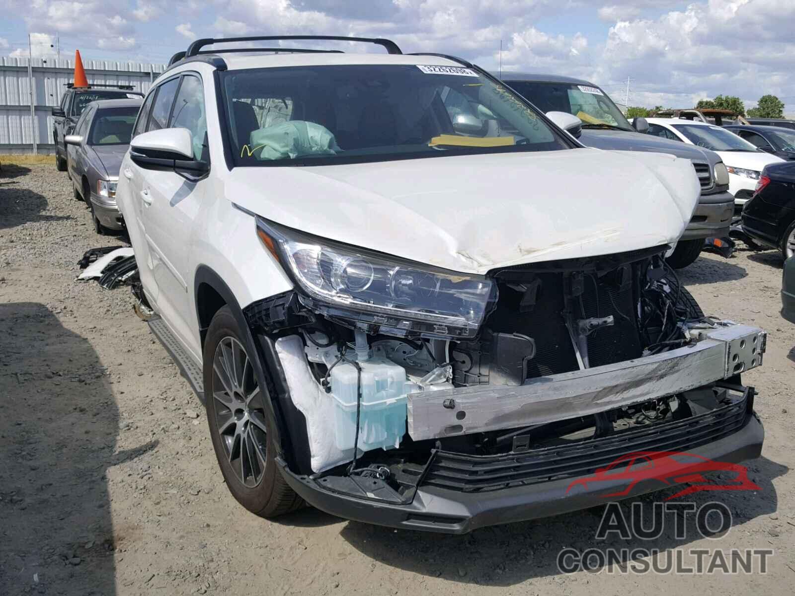 TOYOTA HIGHLANDER 2017 - 5TDJZRFH0HS514628