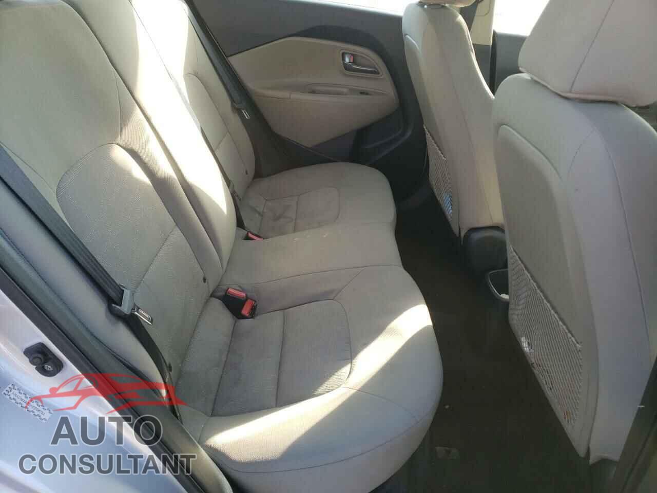 KIA RIO 2017 - KNADM4A32H6098752