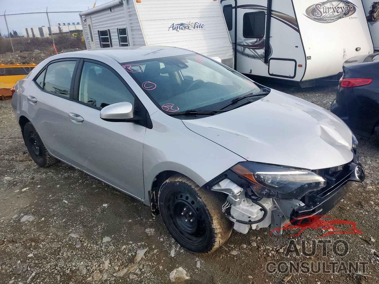 TOYOTA COROLLA 2018 - 2T1BURHE8JC097022