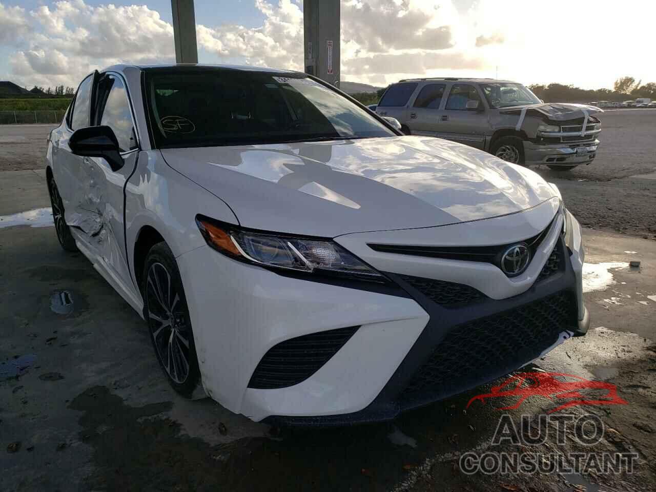 TOYOTA CAMRY 2020 - 4T1G11AK2LU380355