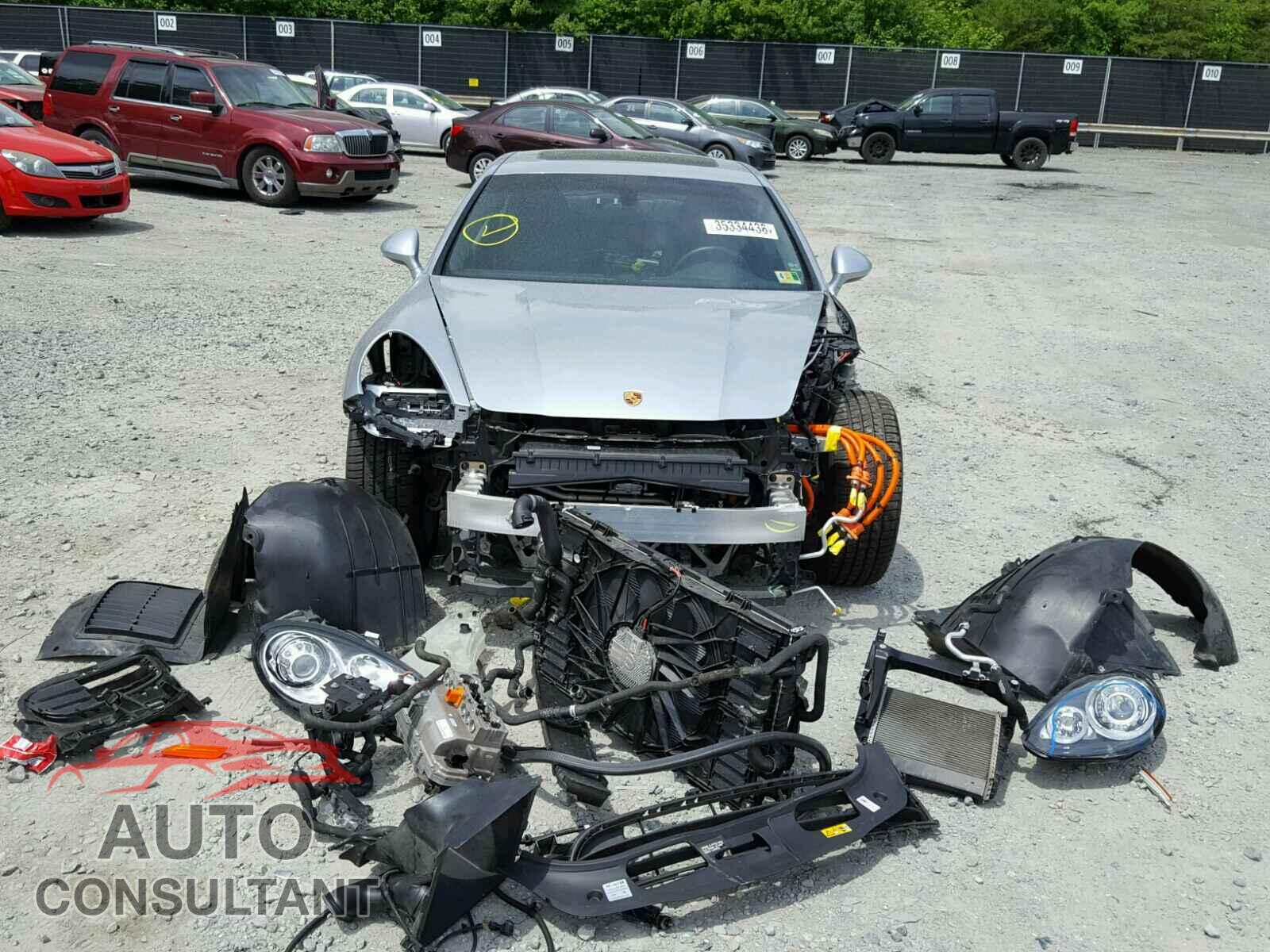 PORSCHE PANAMERA 2015 - WP0AD2A75FL040629