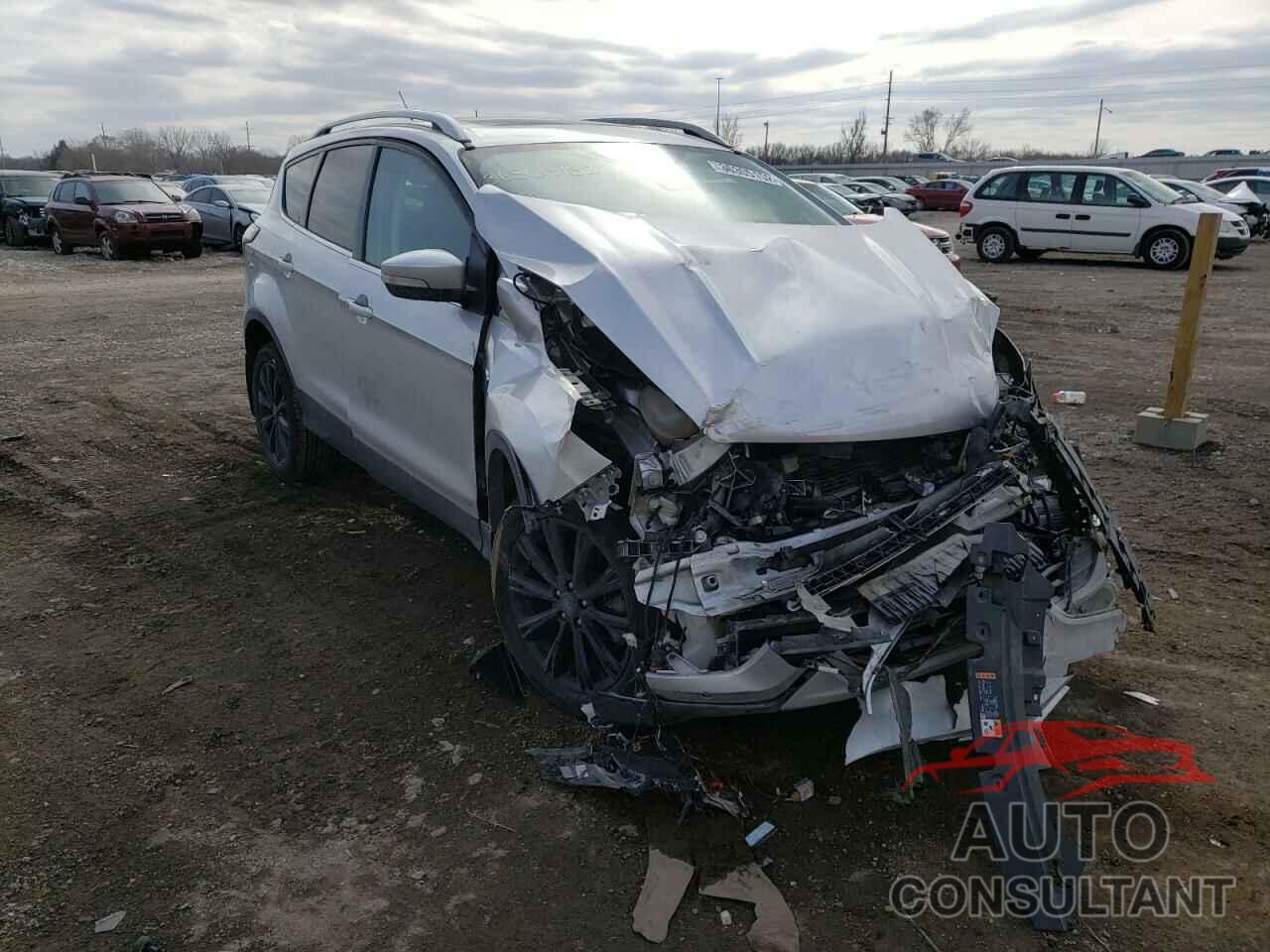FORD ESCAPE 2017 - 1FMCU9J95HUA93732