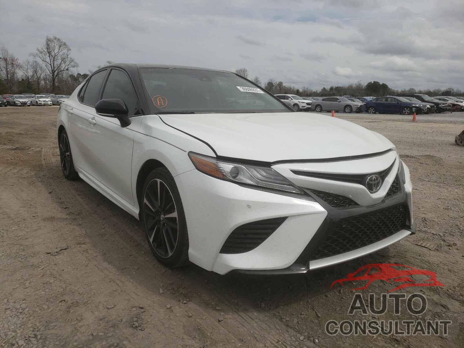 TOYOTA CAMRY 2018 - 4T1B61HK4JU072277