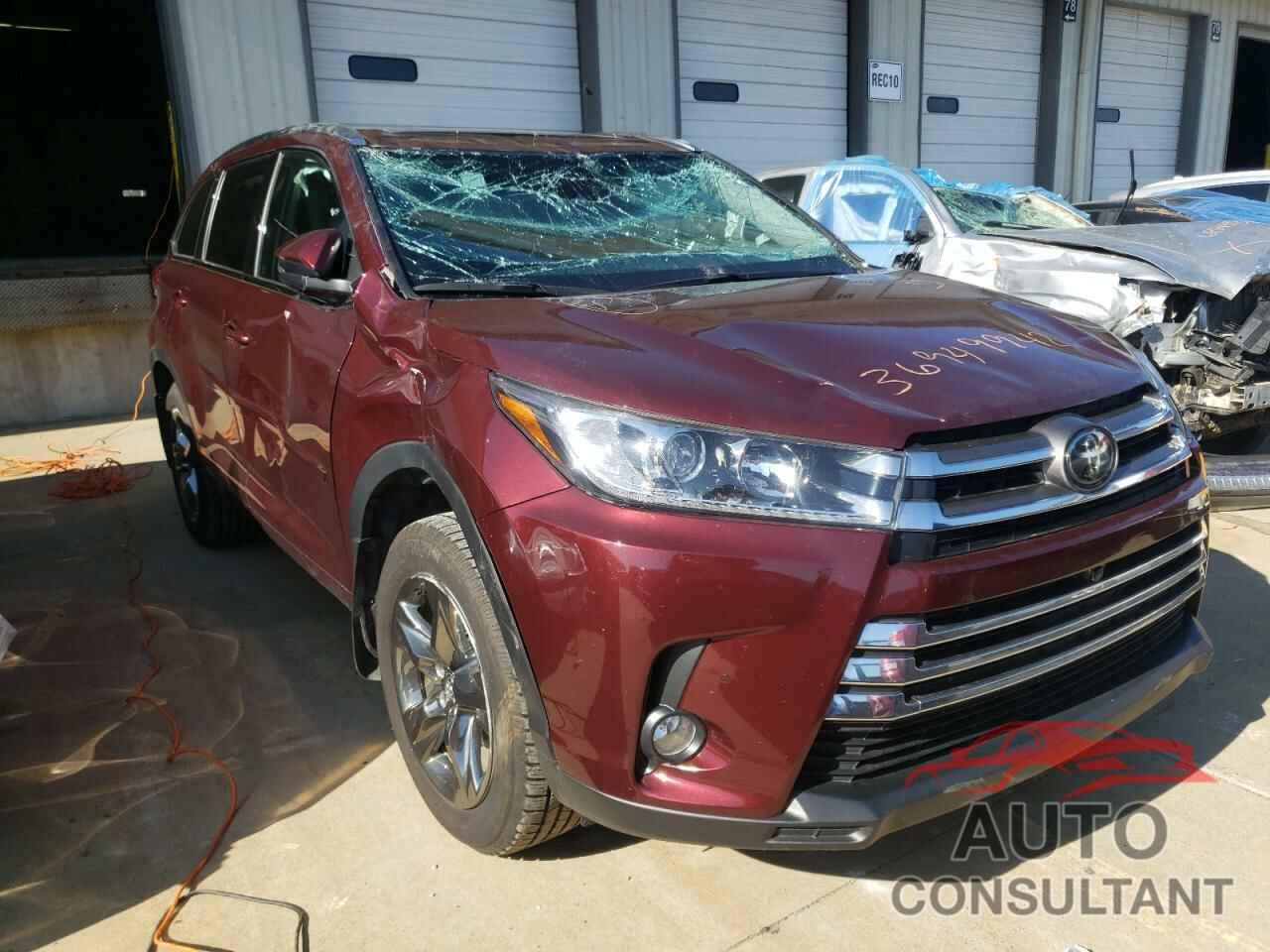 TOYOTA HIGHLANDER 2018 - 5TDDZRFH8JS889637