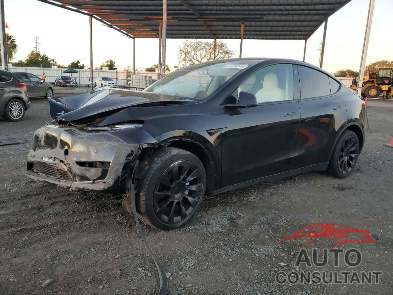 TESLA MODEL Y 2021 - 5YJYGAEEXMF222433