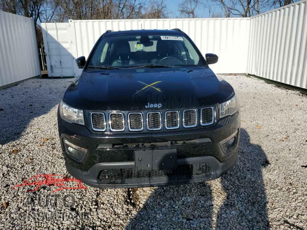 JEEP COMPASS 2017 - 3C4NJDBB8HT666661