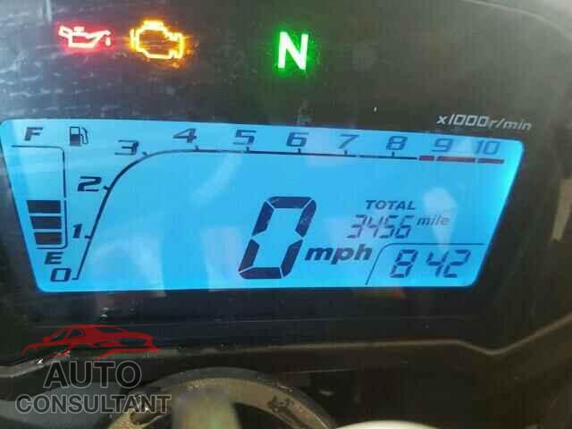 HONDA CB CYCLE 2015 - MLHPC4568F5200210