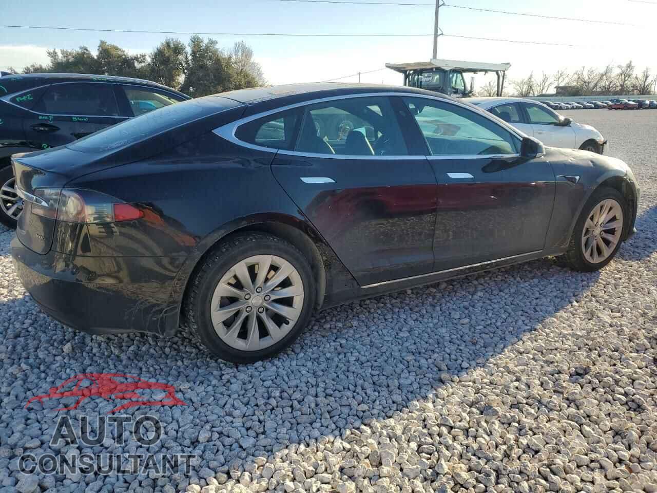 TESLA MODEL S 2018 - 5YJSA1E20JF250542