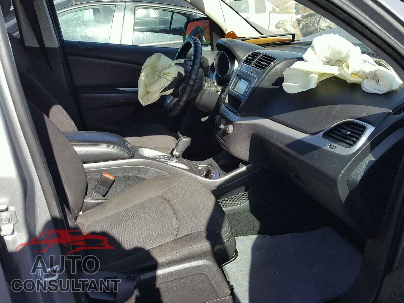 DODGE JOURNEY SE 2015 - 3C4PDCAB3FT591859