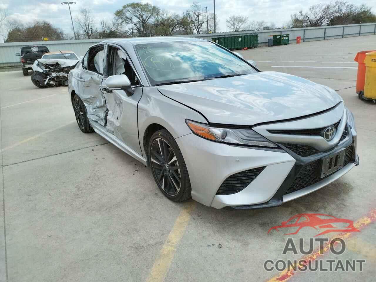 TOYOTA CAMRY 2018 - 4T1B61HK2JU097971