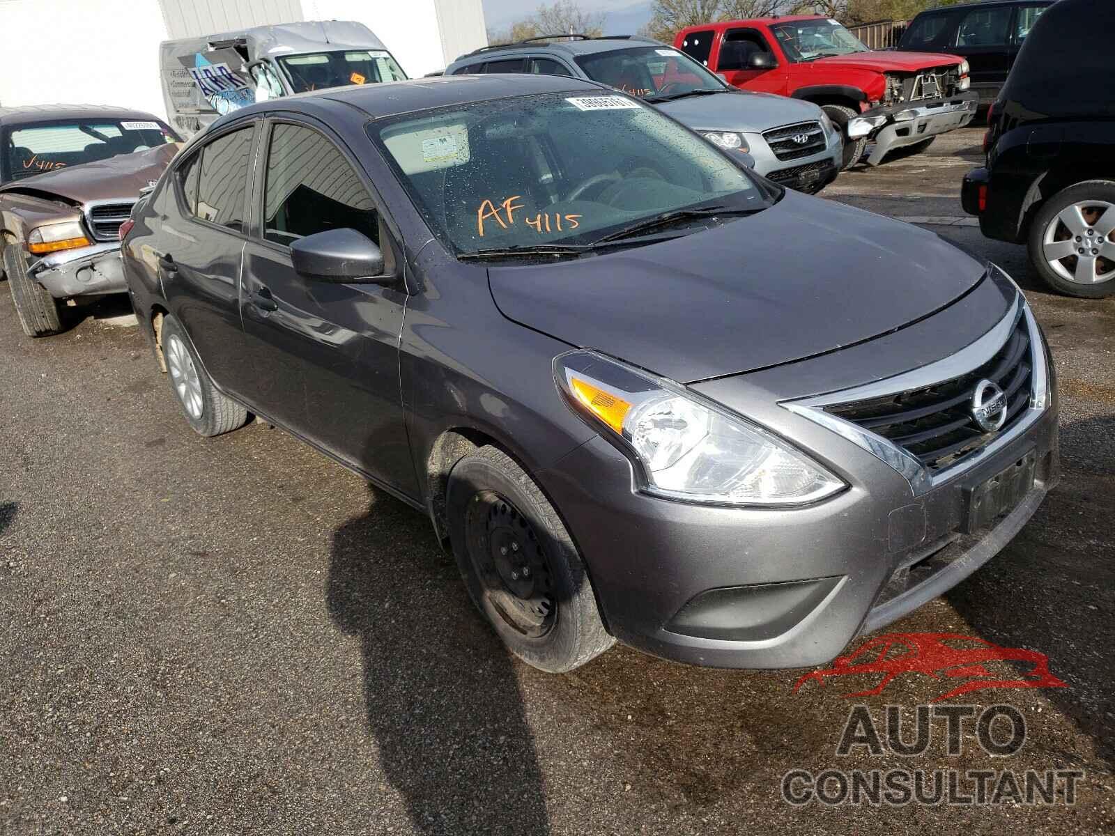 NISSAN VERSA 2017 - 3N1CN7AP9HL863660