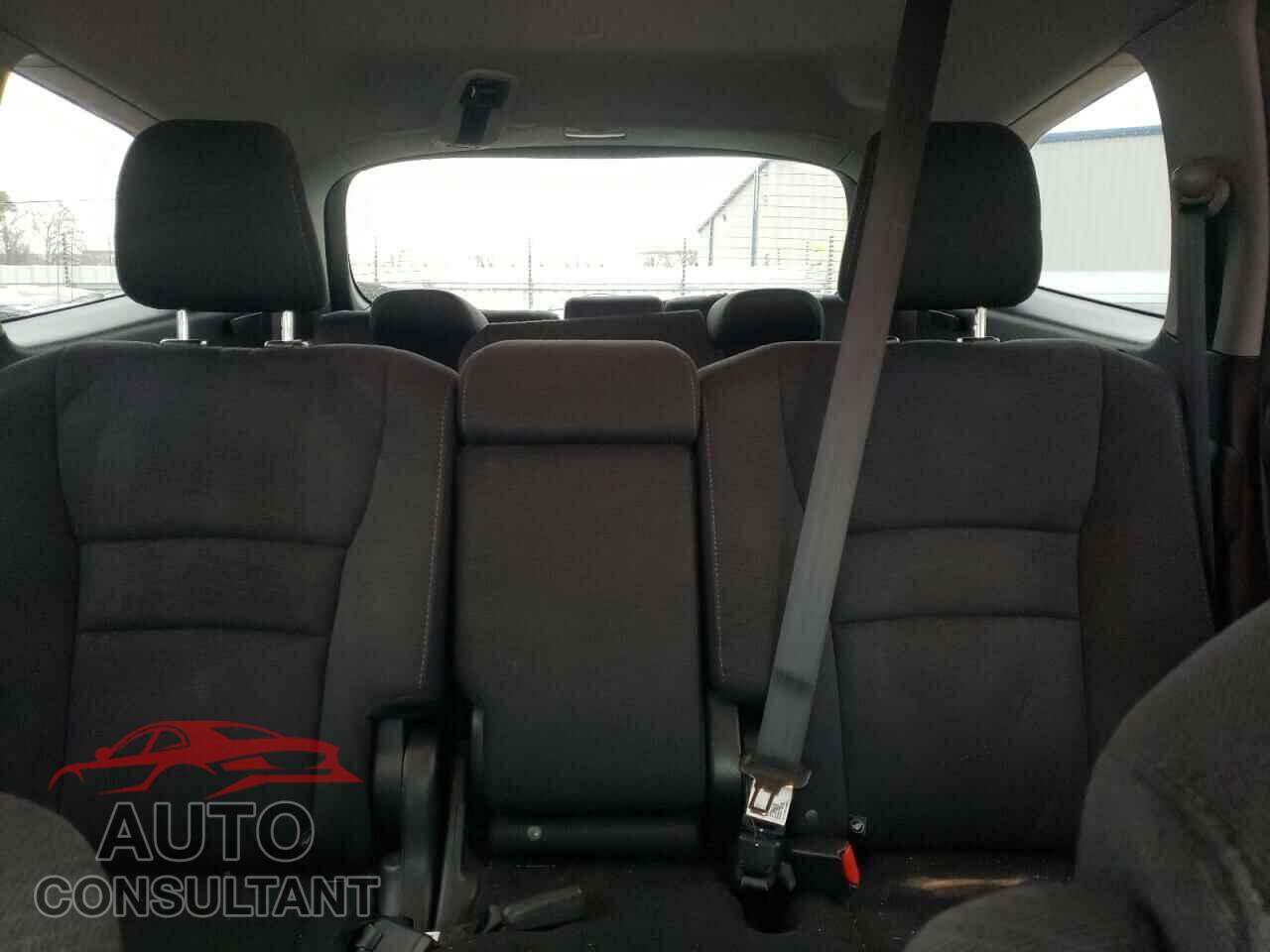 HONDA PILOT 2017 - 5FNYF5H3XHB046381