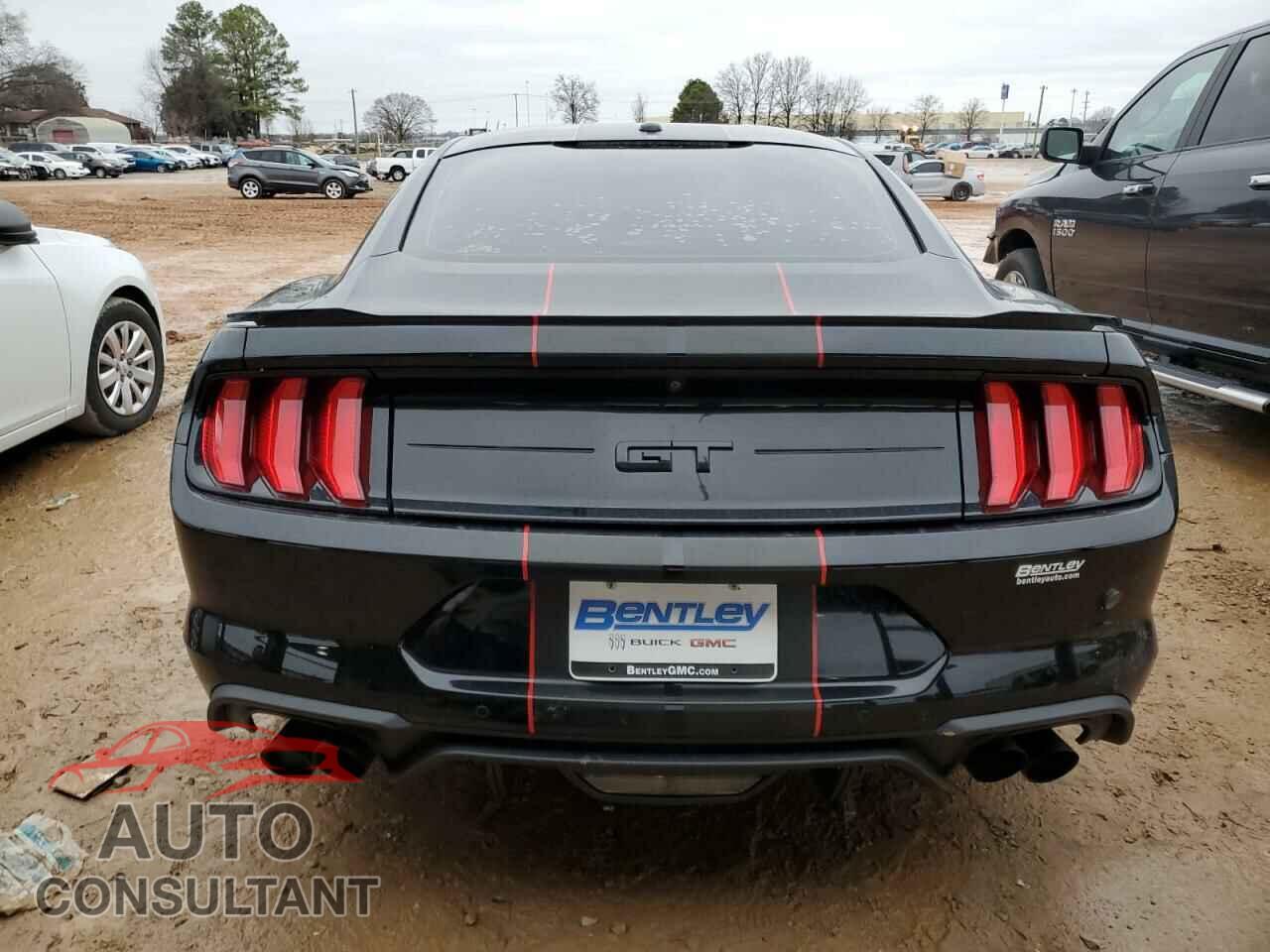 FORD MUSTANG 2019 - 1FA6P8CF7K5120068