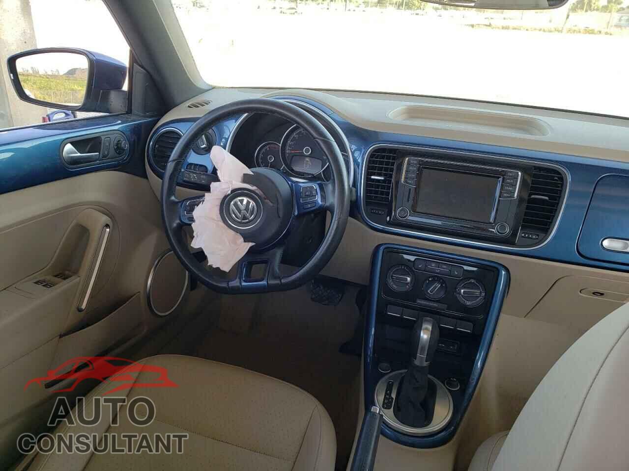 VOLKSWAGEN BEETLE 2017 - 3VW517AT6HM806709