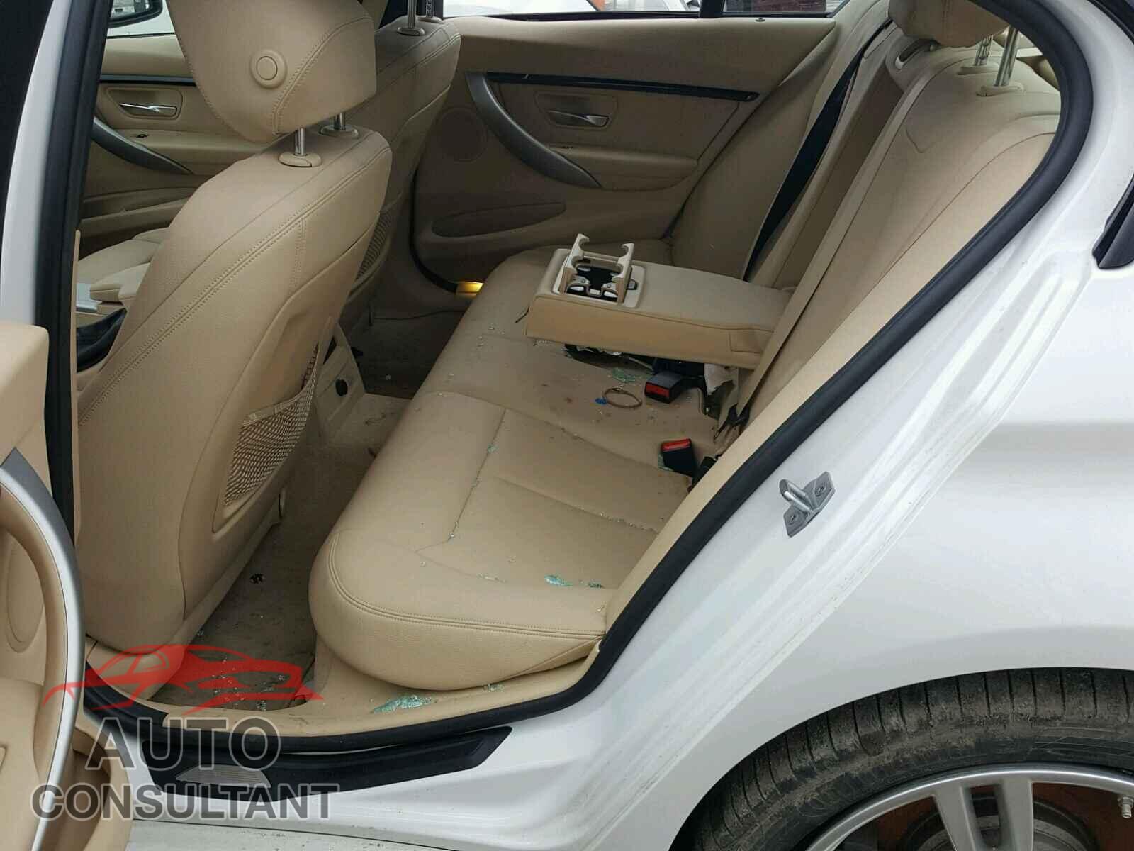 BMW 3 SERIES 2016 - WBA8E9G5XGNT42611