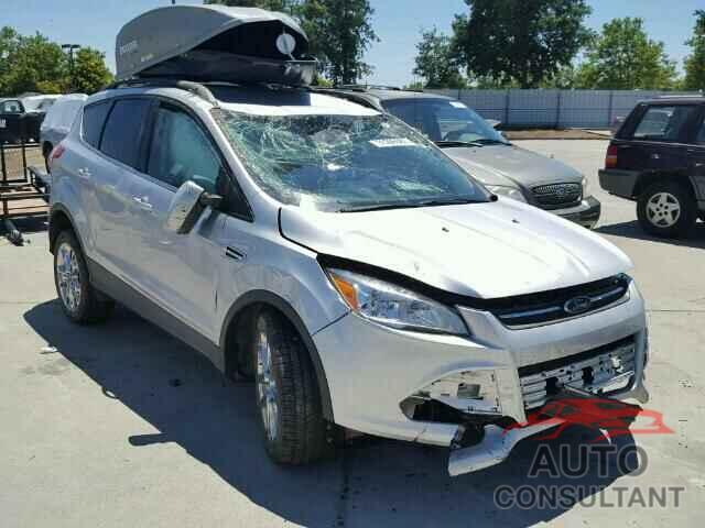 FORD ESCAPE 2015 - 1FMCU9G9XFUA52985