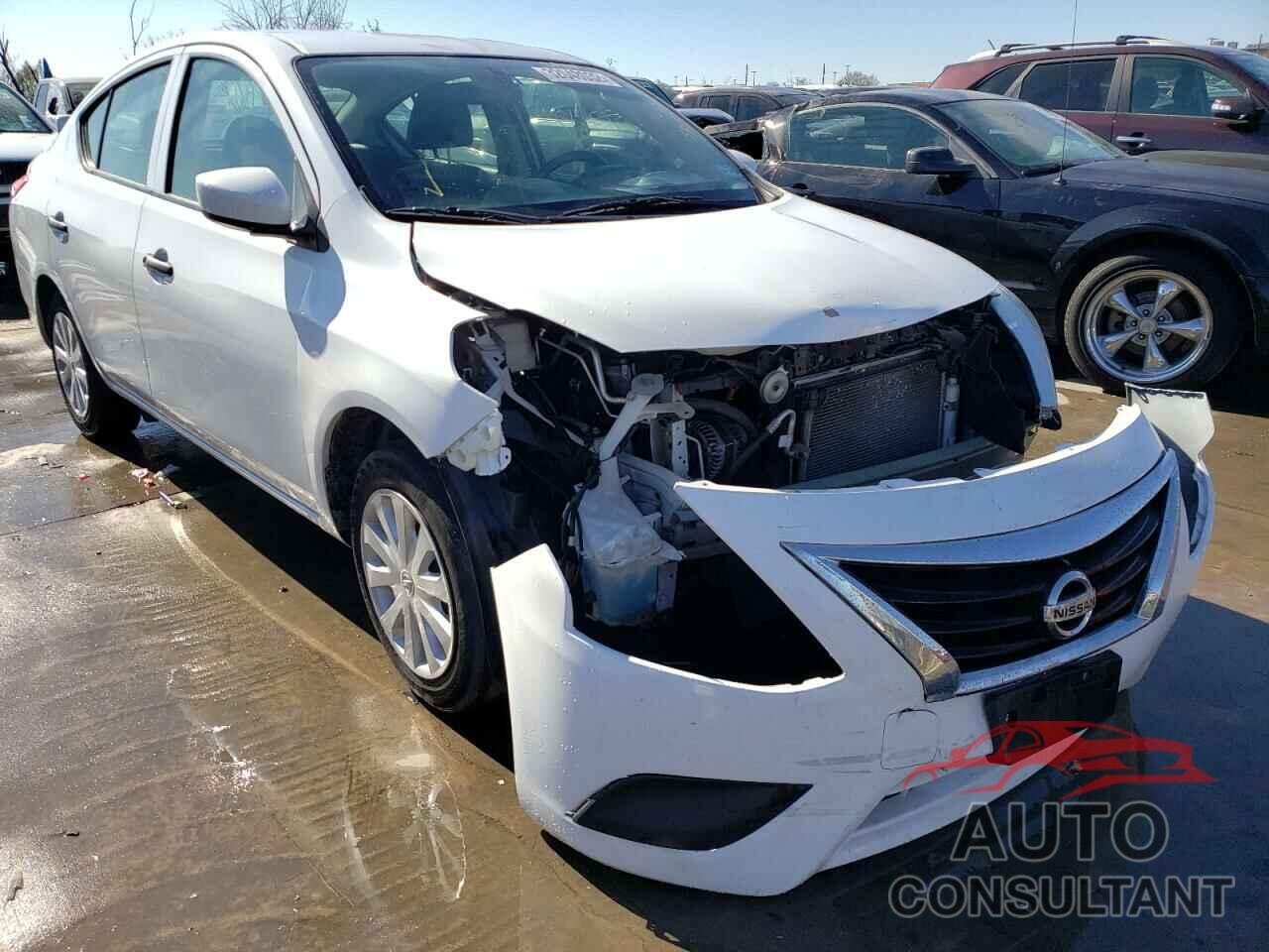 NISSAN VERSA 2018 - 3N1CN7APXJL836098