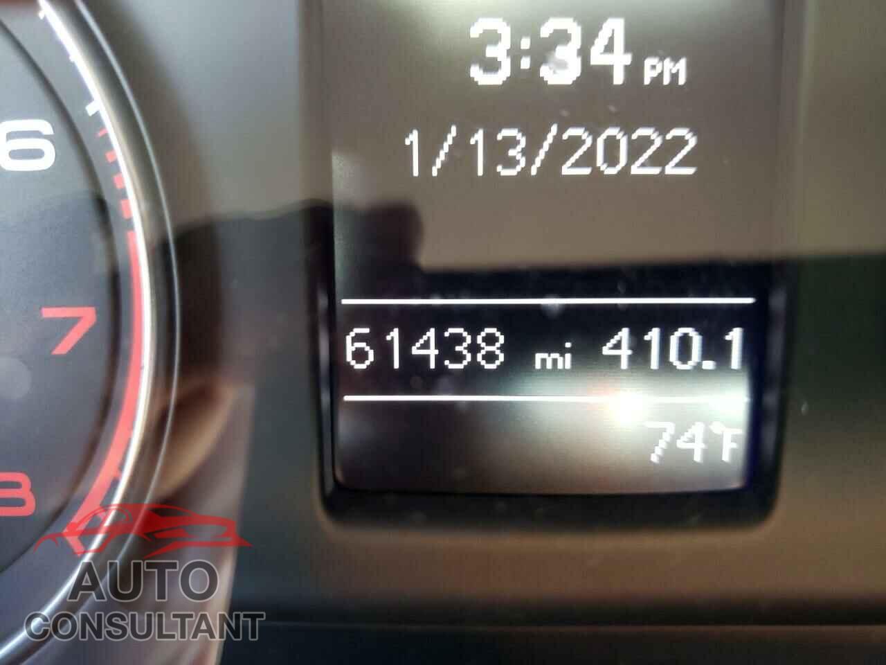 AUDI Q3 2017 - WA1BCCFS7HR010584