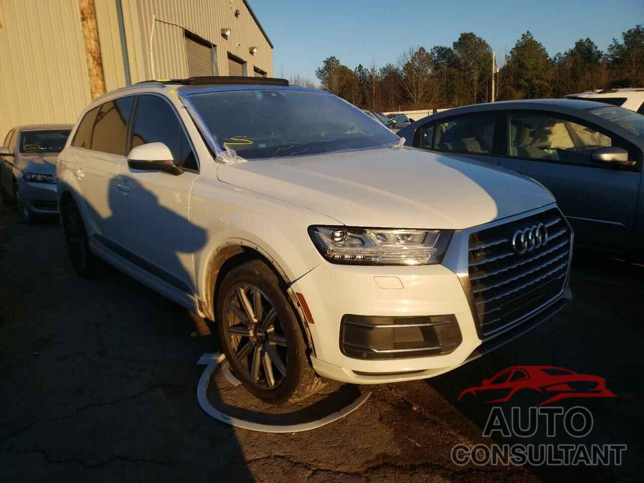 AUDI Q7 2017 - WA1LHAF76HD044843