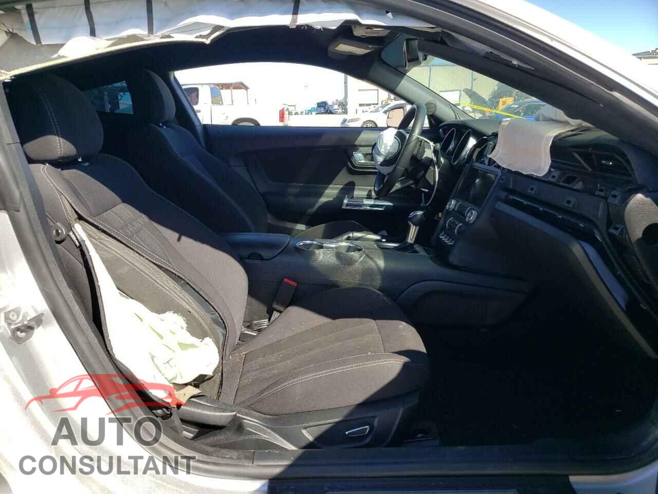 FORD MUSTANG 2019 - 1FA6P8CF3K5152581